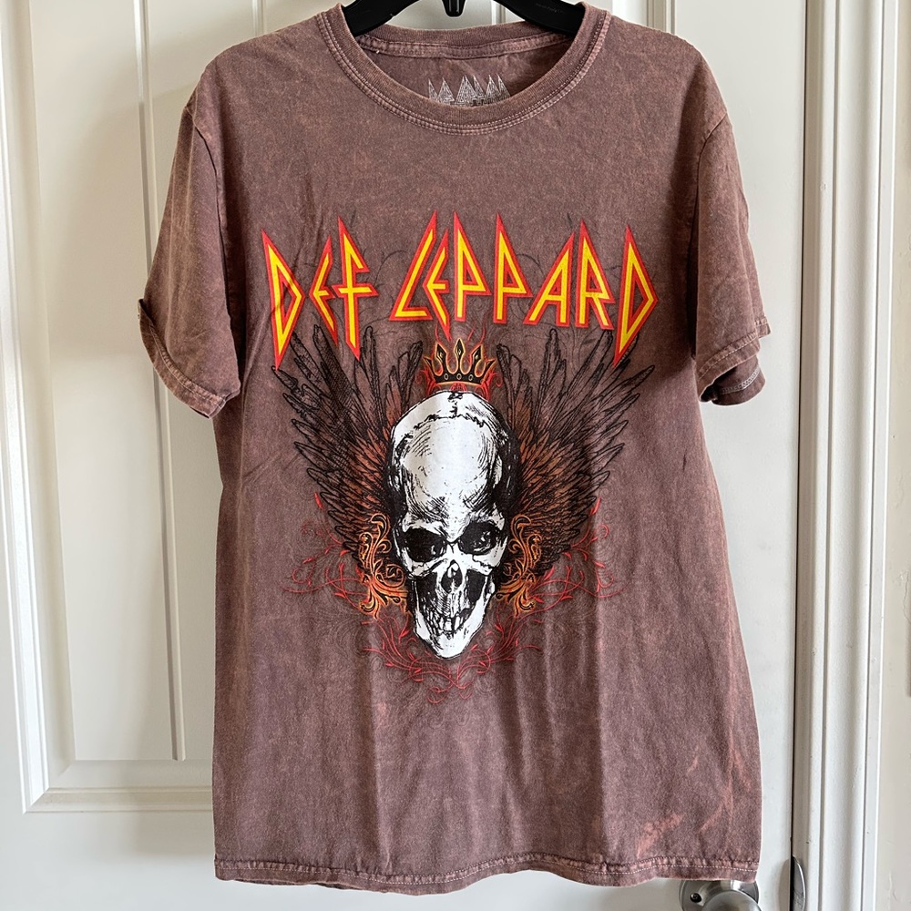Authentic Def Leppard Brown Skull Shirt